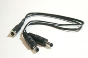 dc_power_adapter_splitter_plug